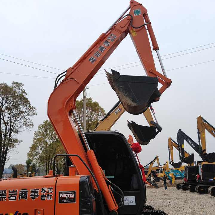 Used HITACHI ZX-70 - Kāpurķēžu ekskavators: foto 5 Used HITACHI ZX-70 - Kāpurķēžu ekskavators: foto 5