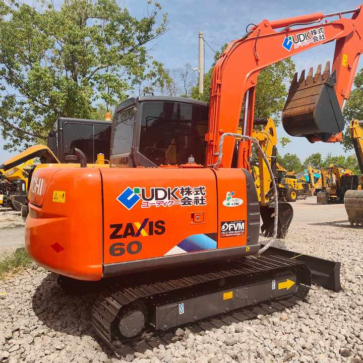Used Original Japan Brand Hitachi Zx60 Excavator for Sale - Kāpurķēžu ekskavators: foto 1 Used Original Japan Brand Hitachi Zx60 Excavator for Sale - Kāpurķēžu ekskavators: foto 1