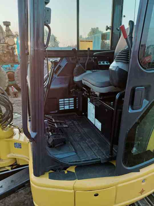 Used Original komatsu Mini Excavator Pc35MR-2 on Hot Sale komatsu Pc35 3 Tons Mini Excavator in Stock - Mini-ekskavators: foto 2 Used Original komatsu Mini Excavator Pc35MR-2 on Hot Sale komatsu Pc35 3 Tons Mini Excavator in Stock - Mini-ekskavators: foto 2