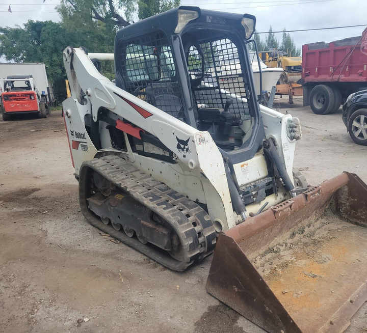 Bobcat Brand T590 Used Machine Skid Loader Hot Sale - Riteņu iekrāvējs: foto 3 Bobcat Brand T590 Used Machine Skid Loader Hot Sale - Riteņu iekrāvējs: foto 3