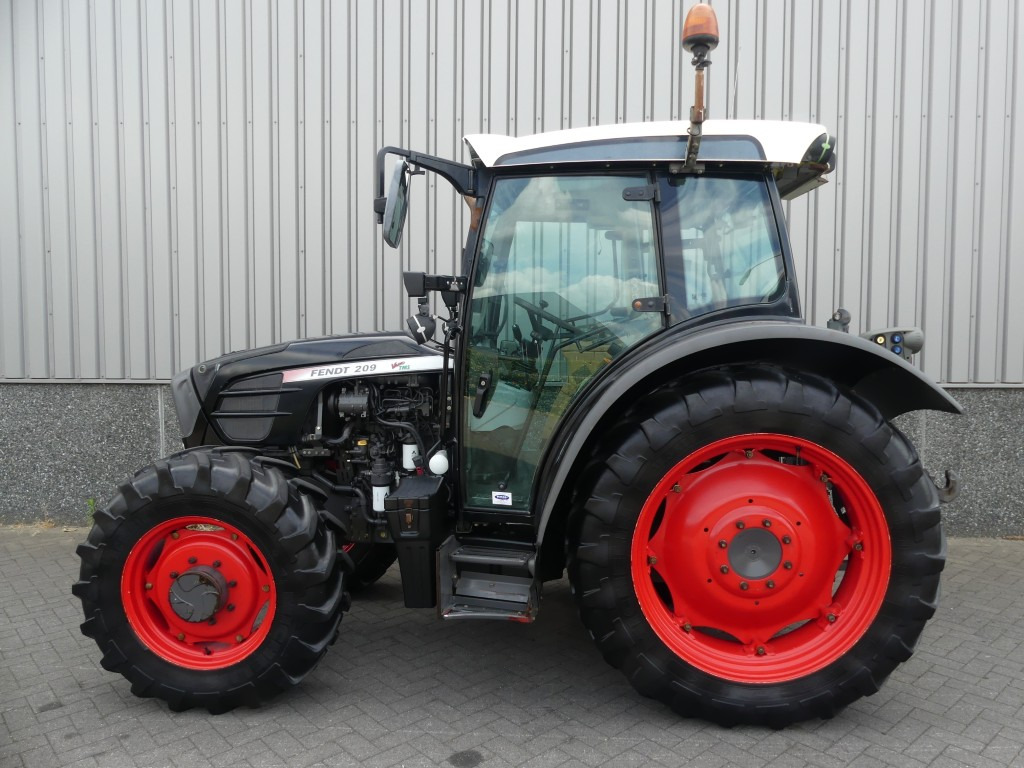 FENDT 209S Vario - Mini traktors: foto 2 FENDT 209S Vario - Mini traktors: foto 2