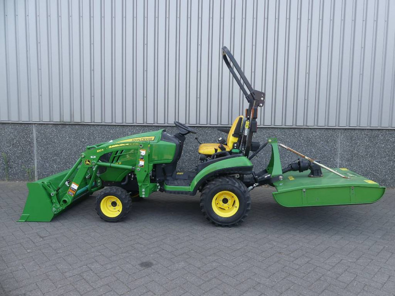 John Deere 1025 R - Traktors: foto 3 John Deere 1025 R - Traktors: foto 3