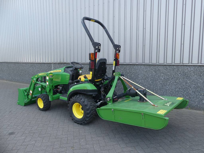 John Deere 1025 R - Traktors: foto 4 John Deere 1025 R - Traktors: foto 4