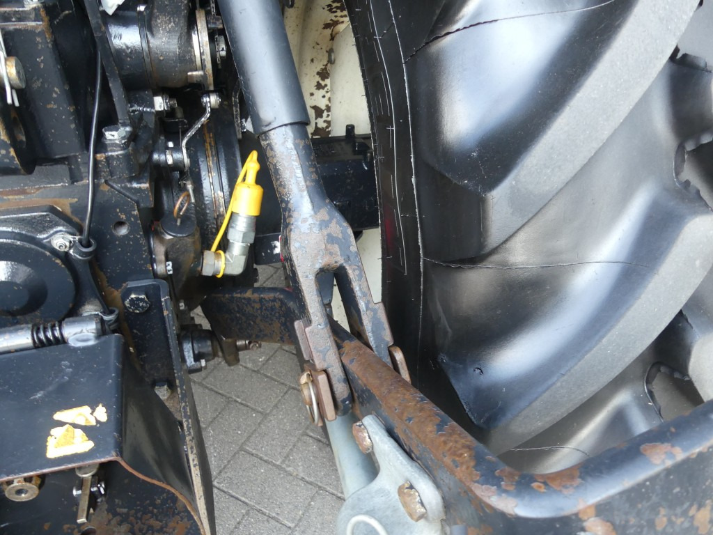 NEW HOLLAND T4040F līzingu NEW HOLLAND T4040F: foto 8