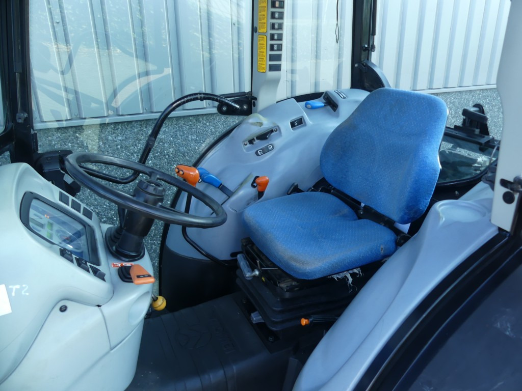 NEW HOLLAND T4040F līzingu NEW HOLLAND T4040F: foto 39