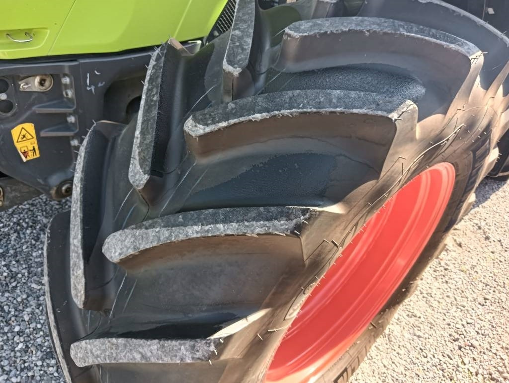 Claas Arion 460 - Traktors: foto 4 Claas Arion 460 - Traktors: foto 4