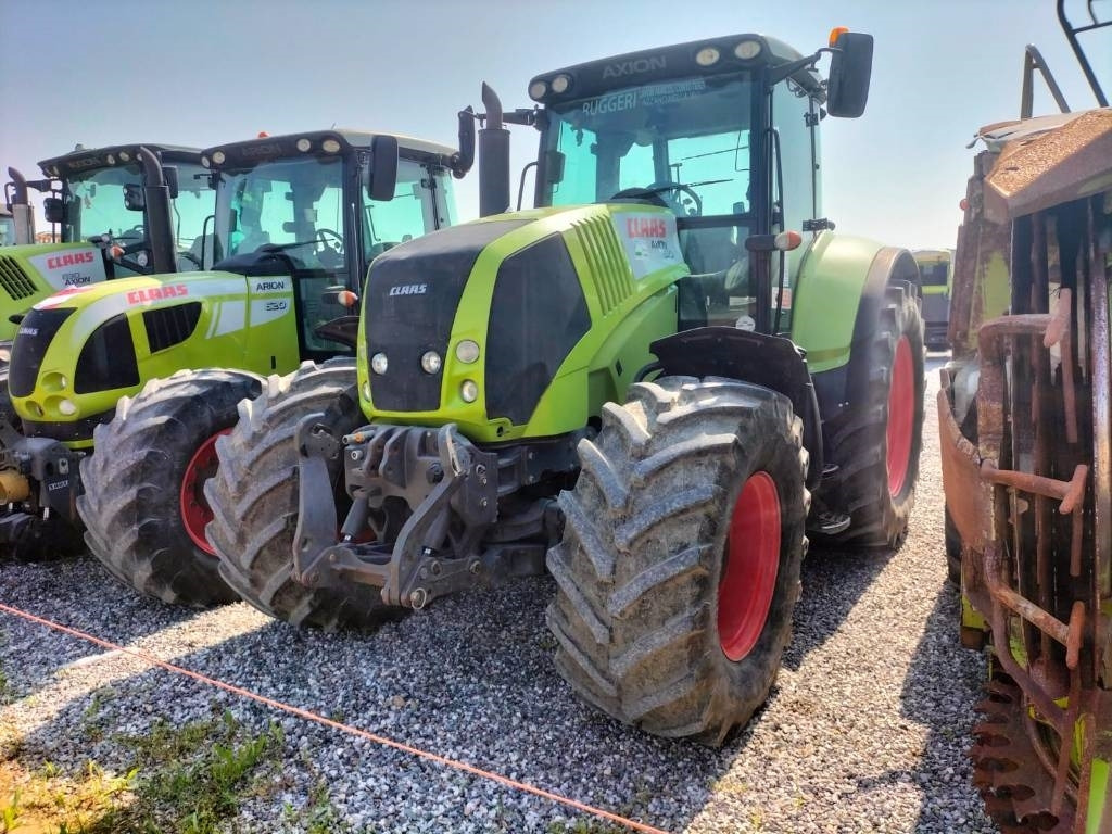 Claas Axion 810 CIS - Traktors: foto 1 Claas Axion 810 CIS - Traktors: foto 1