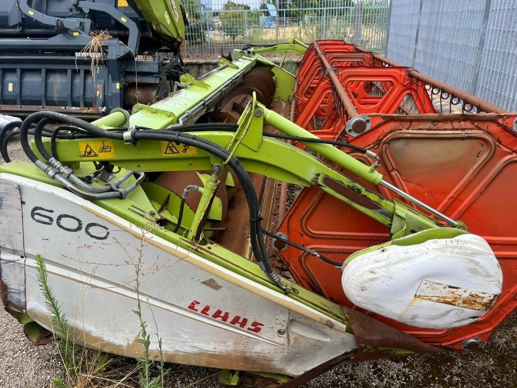 Claas C 600 - Kombainu papildaprīkojums: foto 3 Claas C 600 - Kombainu papildaprīkojums: foto 3