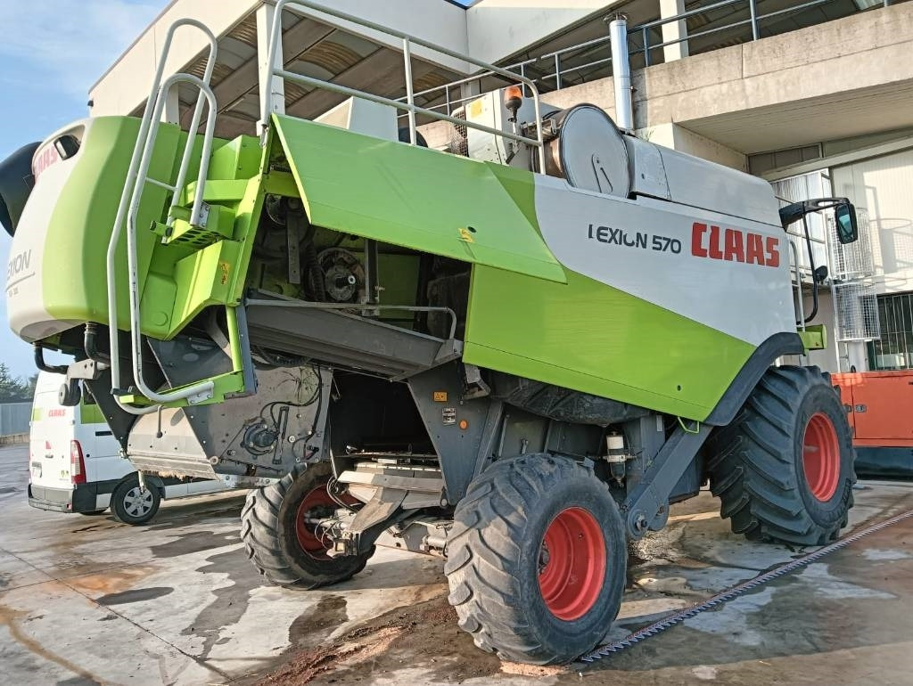 Claas Lexion 570 - Labības kombains: foto 3 Claas Lexion 570 - Labības kombains: foto 3