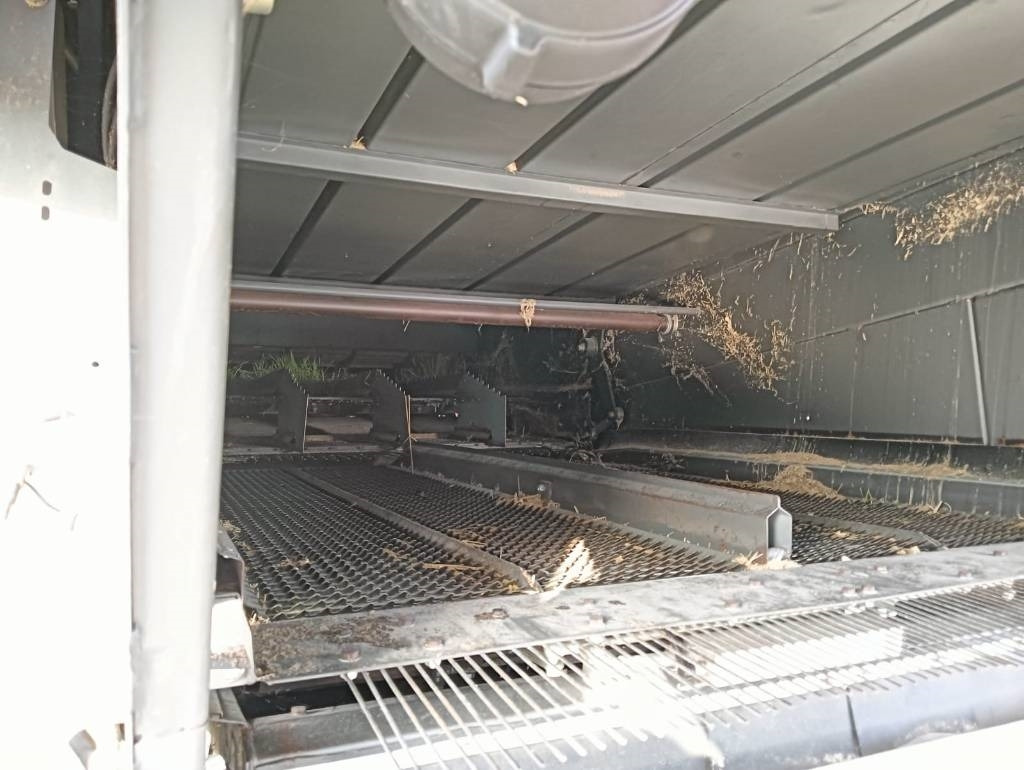 Claas Lexion 570  - Labības kombains: foto 2 Claas Lexion 570  - Labības kombains: foto 2