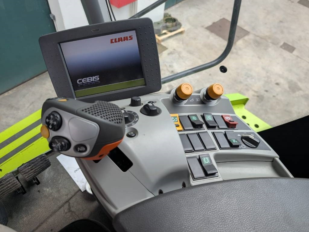 Claas Lexion 760 TT  - Labības kombains: foto 2 Claas Lexion 760 TT  - Labības kombains: foto 2