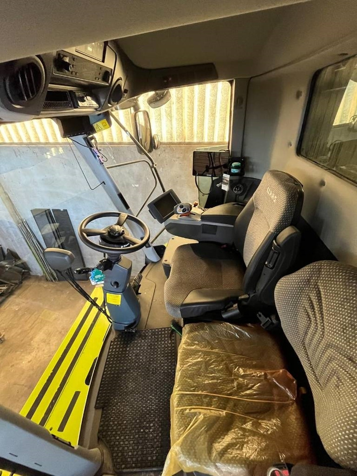 Claas Lexion 760 TT RISO - Labības kombains: foto 2 Claas Lexion 760 TT RISO - Labības kombains: foto 2