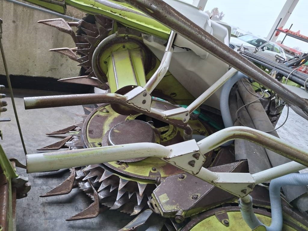 Claas Orbis 450 - Siena sagatavošanas tehnika: foto 4 Claas Orbis 450 - Siena sagatavošanas tehnika: foto 4