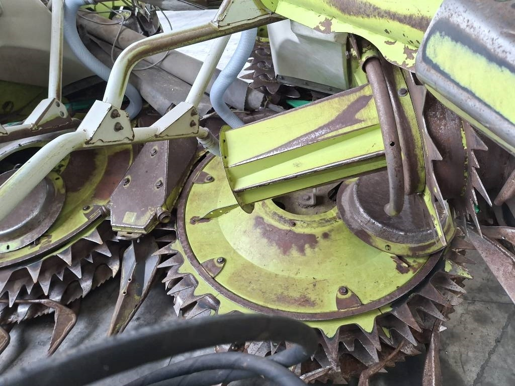 Claas Orbis 450 - Siena sagatavošanas tehnika: foto 3 Claas Orbis 450 - Siena sagatavošanas tehnika: foto 3