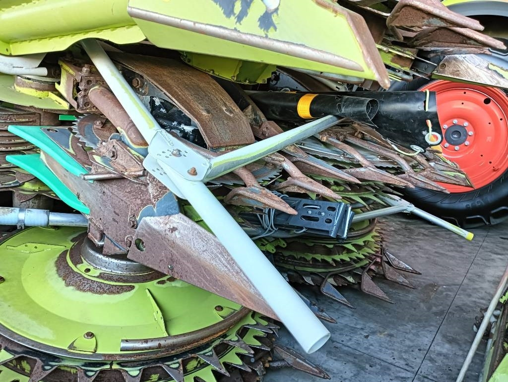Claas Orbis 750 - Lopbarības kombains: foto 3 Claas Orbis 750 - Lopbarības kombains: foto 3