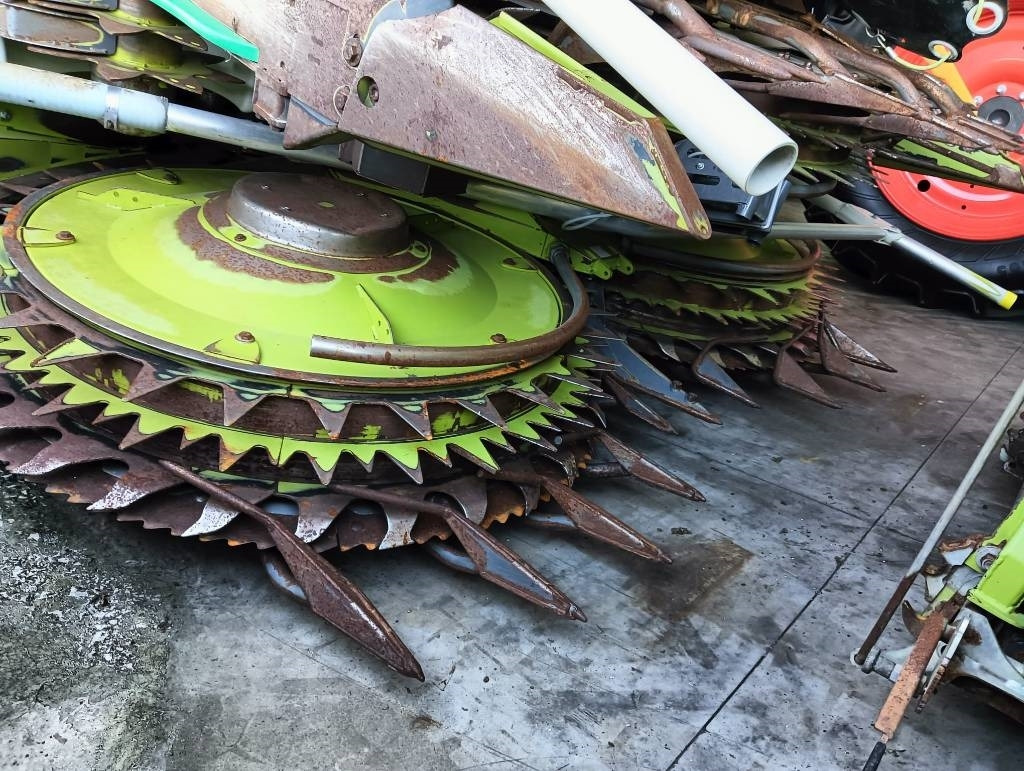 Claas Orbis 750 - Siena sagatavošanas tehnika: foto 5 Claas Orbis 750 - Siena sagatavošanas tehnika: foto 5