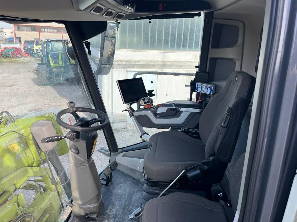 Labības kombains Claas TRION 530 MONTANA: foto 12