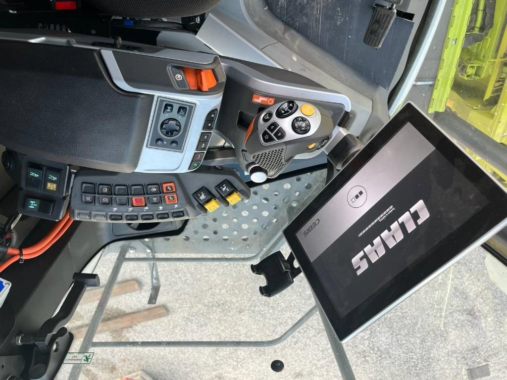 Labības kombains Claas TRION 530 MONTANA: foto 14