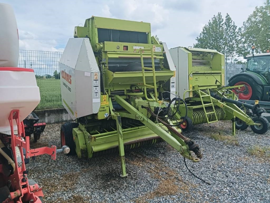 Claas Variant 280 - Rituļu prese: foto 1 Claas Variant 280 - Rituļu prese: foto 1