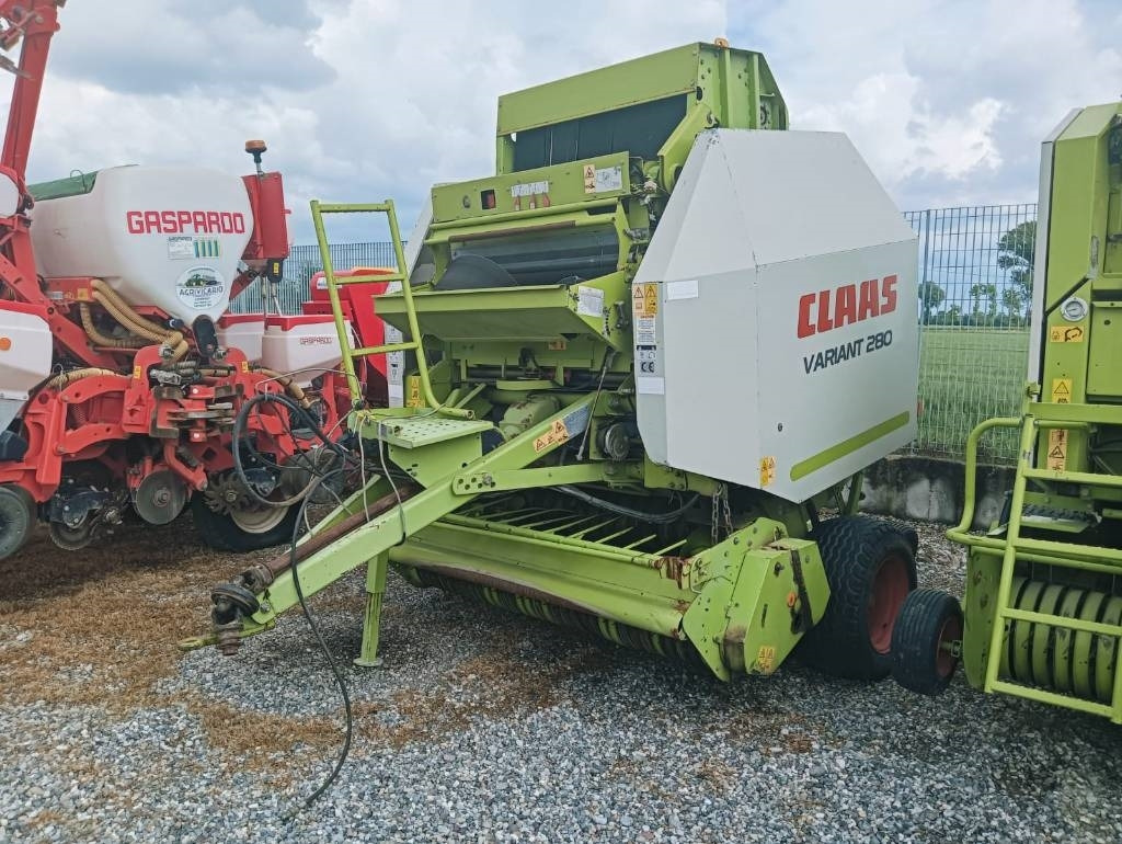 Claas Variant 280 - Rituļu prese: foto 3 Claas Variant 280 - Rituļu prese: foto 3