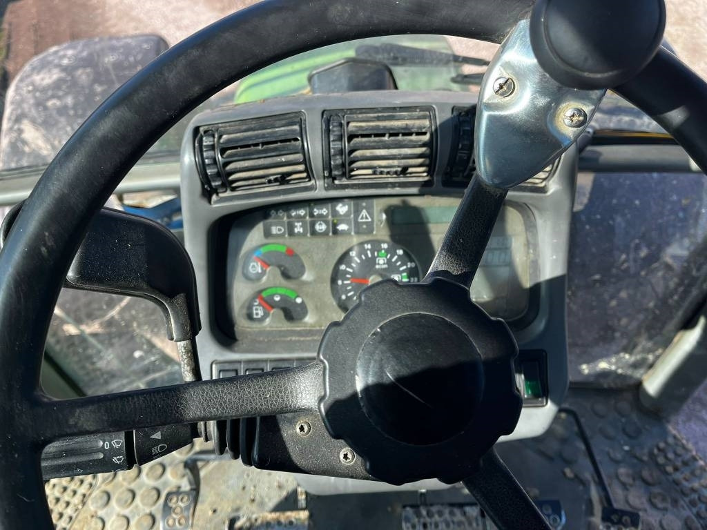 Deutz-fahr AGROTRON 6.30 - Traktors: foto 4 Deutz-fahr AGROTRON 6.30 - Traktors: foto 4