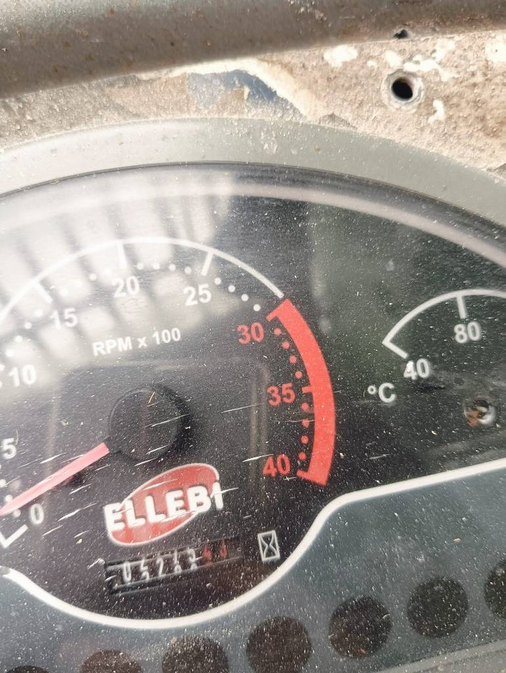 Faresin LEADER 2600 - Lopbarības mikseris: foto 2 Faresin LEADER 2600 - Lopbarības mikseris: foto 2