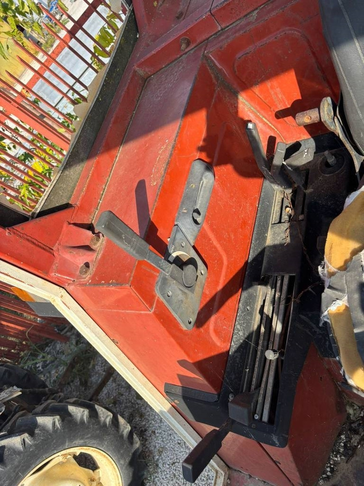 Fiatagri 130/90 DT - Traktors: foto 3 Fiatagri 130/90 DT - Traktors: foto 3