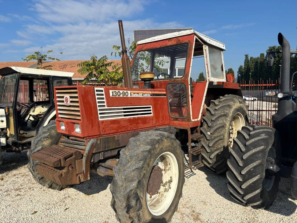 Fiatagri 130/90 DT - Traktors: foto 2 Fiatagri 130/90 DT - Traktors: foto 2