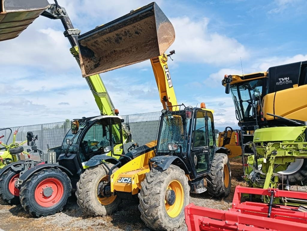 JCB 526-56 Agri - Teleskopiskais iekrāvējs: foto 4 JCB 526-56 Agri - Teleskopiskais iekrāvējs: foto 4