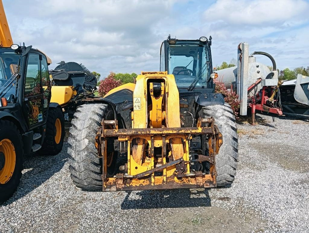 JCB 550-80 - Teleskopiskais iekrāvējs: foto 2 JCB 550-80 - Teleskopiskais iekrāvējs: foto 2