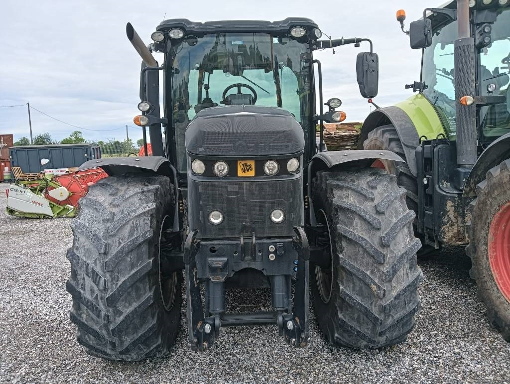 JCB Fastrac 4220 - Traktors: foto 2 JCB Fastrac 4220 - Traktors: foto 2