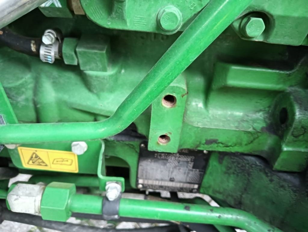 John Deere 5125 R - Traktors: foto 4 John Deere 5125 R - Traktors: foto 4