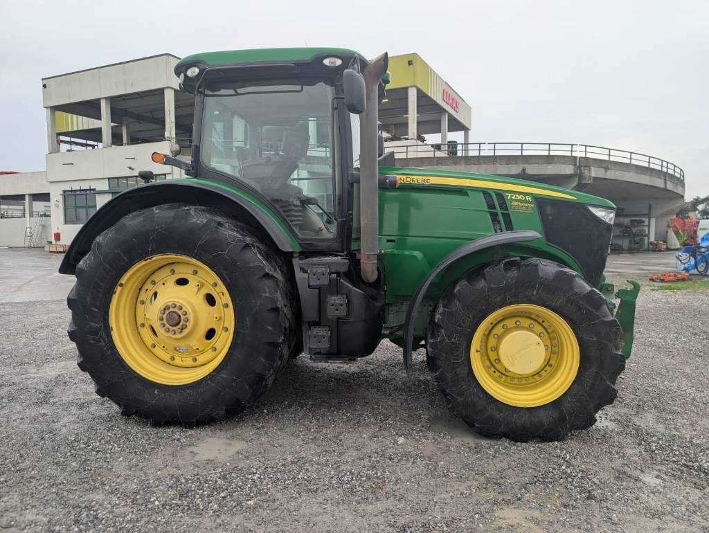 Traktors John Deere 7230 R: foto 6 Traktors John Deere 7230 R: foto 6