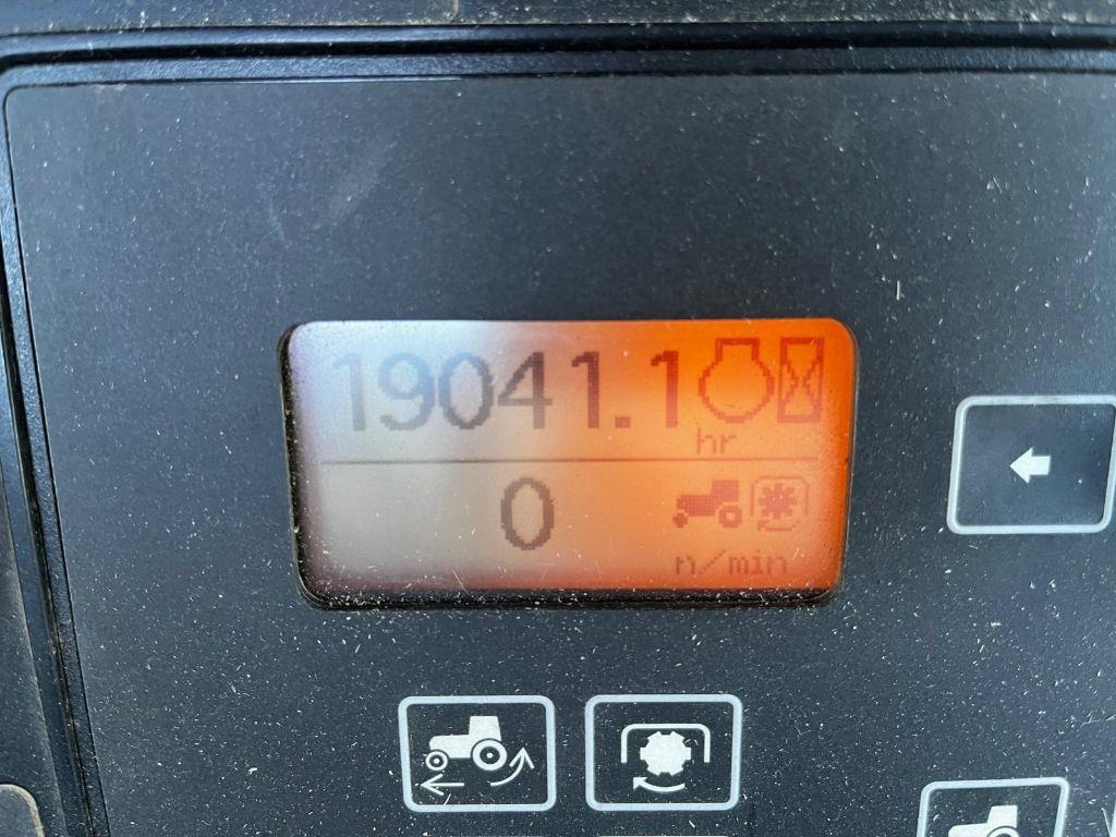 John Deere 7920 AutoPower - Traktors: foto 2 John Deere 7920 AutoPower - Traktors: foto 2