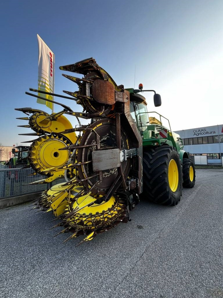 John Deere 8800 - Lopbarības kombains: foto 4 John Deere 8800 - Lopbarības kombains: foto 4