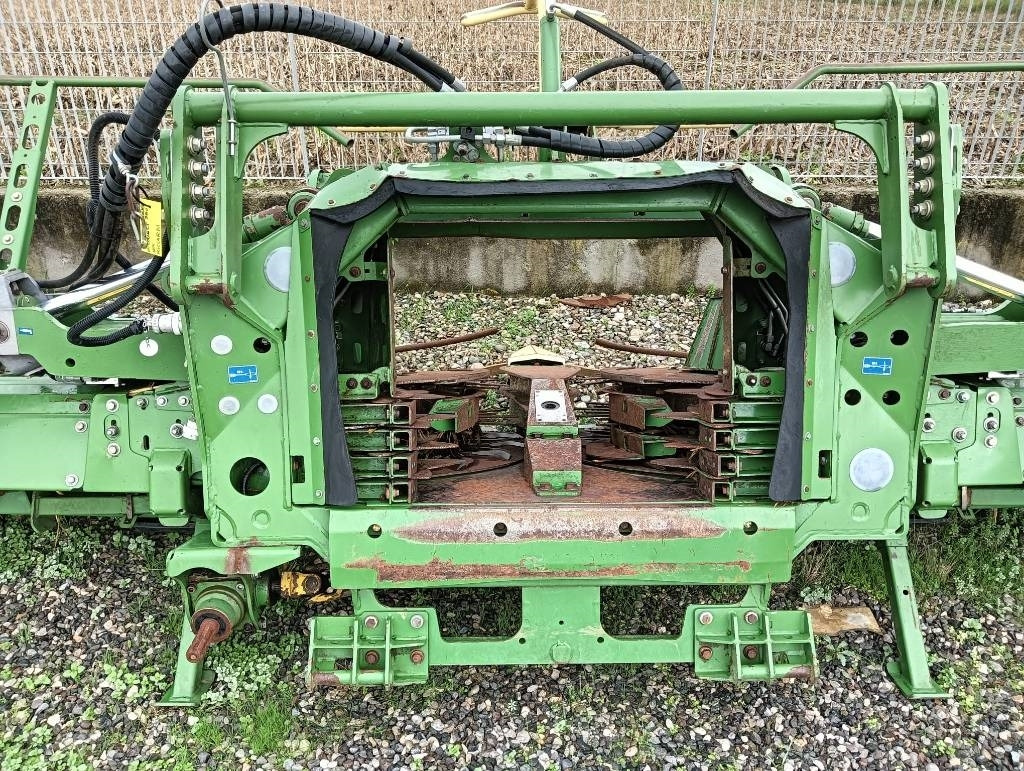 Krone E-COLLECT 750 - Lopbarības kombains: foto 5 Krone E-COLLECT 750 - Lopbarības kombains: foto 5