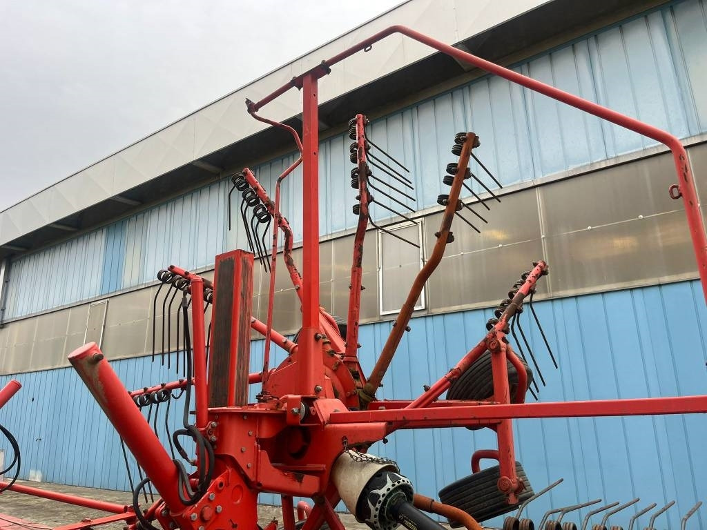 Kuhn 6520 - Vālotājs/ Ārdītājs: foto 4 Kuhn 6520 - Vālotājs/ Ārdītājs: foto 4