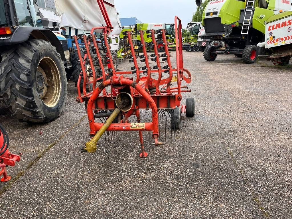 Kuhn GA 4121 G M - Vālotājs/ Ārdītājs: foto 4 Kuhn GA 4121 G M - Vālotājs/ Ārdītājs: foto 4