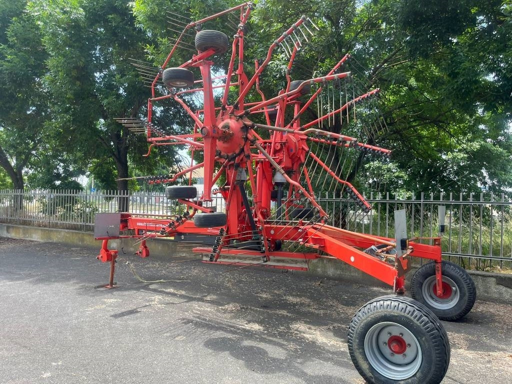 Kuhn GA 8121 - Vālotājs/ Ārdītājs: foto 4 Kuhn GA 8121 - Vālotājs/ Ārdītājs: foto 4