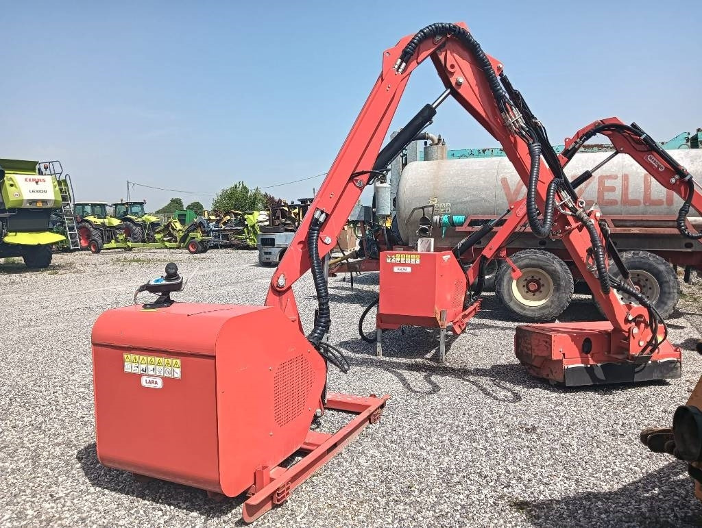Maschio LARA 850 T - Lopbarības kombains: foto 1 Maschio LARA 850 T - Lopbarības kombains: foto 1