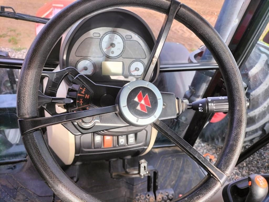 Traktors Massey Ferguson 4709: foto 7