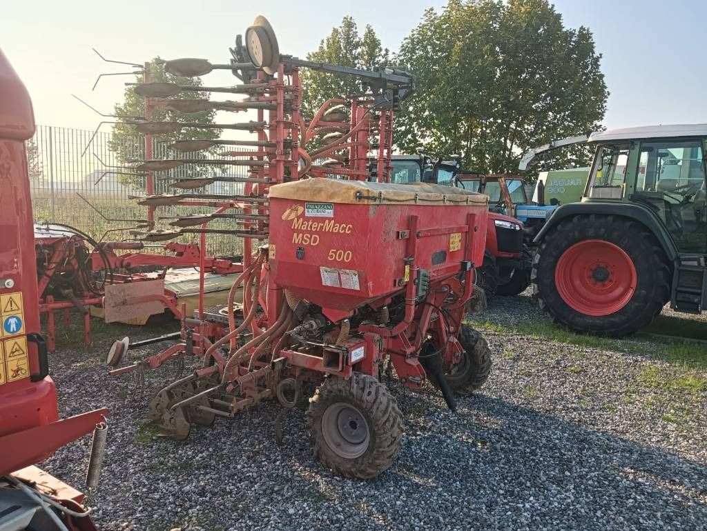 MaterMacc 5 METRI DISCHI - Precīzās izsējas sējmašīna: foto 1 MaterMacc 5 METRI DISCHI - Precīzās izsējas sējmašīna: foto 1