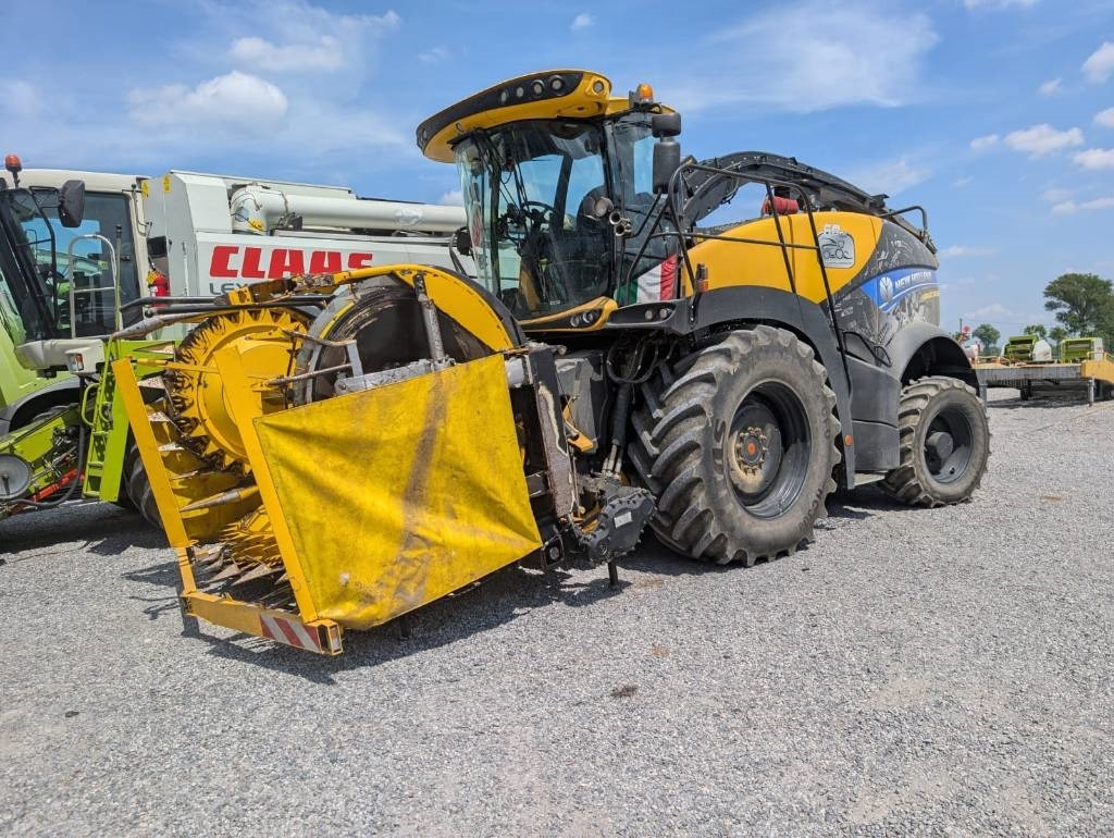 New Holland FR 650 - Lopbarības kombains: foto 1 New Holland FR 650 - Lopbarības kombains: foto 1