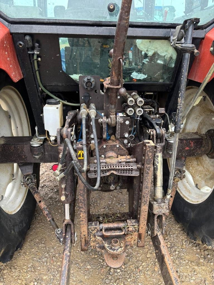 New Holland L 75 - Traktors: foto 2 New Holland L 75 - Traktors: foto 2