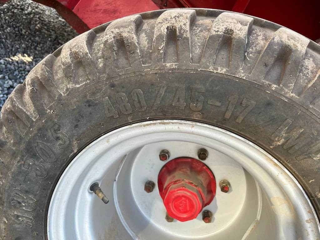 Supertino SP 1650 - Rituļu prese: foto 4 Supertino SP 1650 - Rituļu prese: foto 4