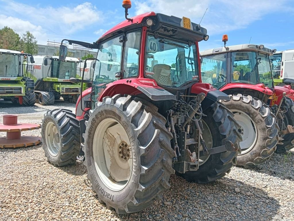 Valtra A 114 - Traktors: foto 4 Valtra A 114 - Traktors: foto 4