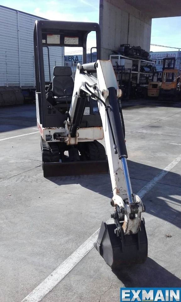 Bobcat X 320 - Mini-ekskavators: foto 4 Bobcat X 320 - Mini-ekskavators: foto 4
