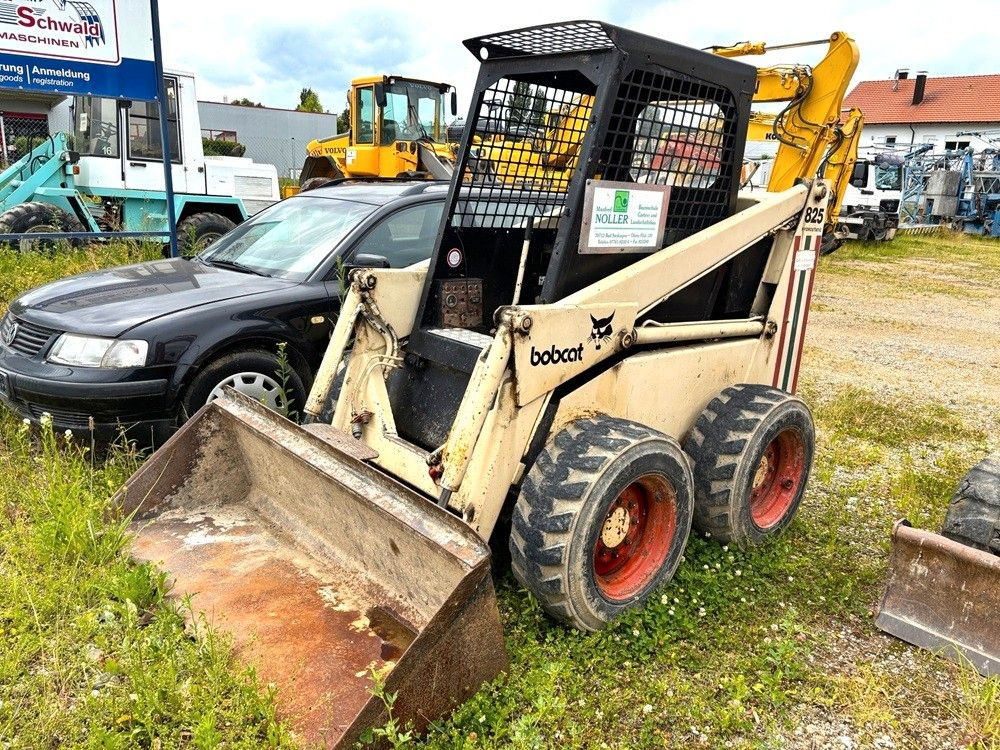 Bobcat 825 - Riteņu iekrāvējs: foto 1 Bobcat 825 - Riteņu iekrāvējs: foto 1