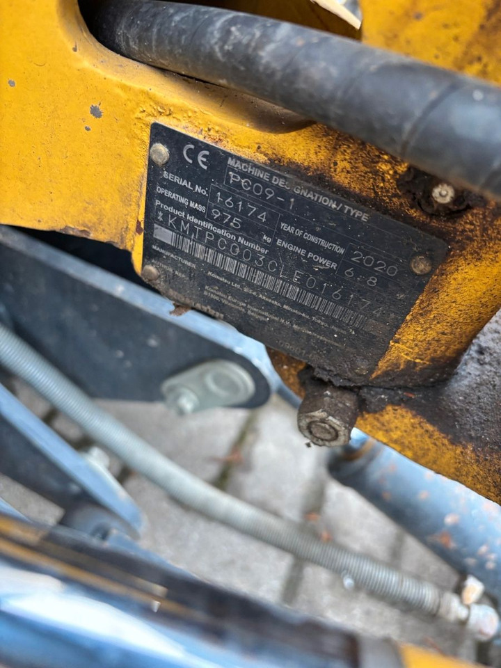 Komatsu PC09-1 - Mini-ekskavators: foto 4 Komatsu PC09-1 - Mini-ekskavators: foto 4
