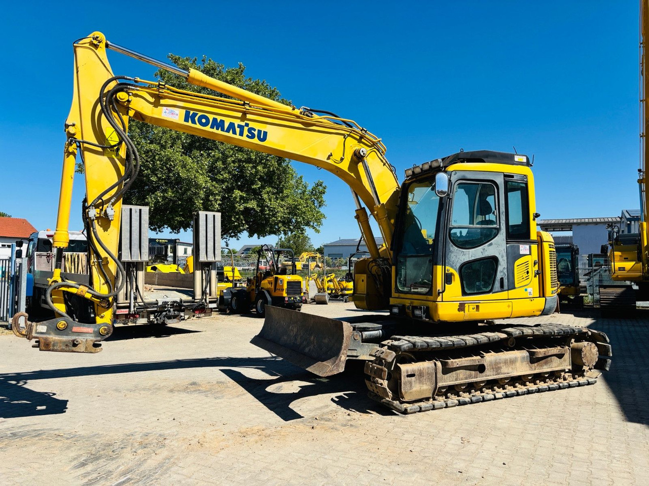 Komatsu PC138US-8 - Kāpurķēžu ekskavators: foto 1 Komatsu PC138US-8 - Kāpurķēžu ekskavators: foto 1